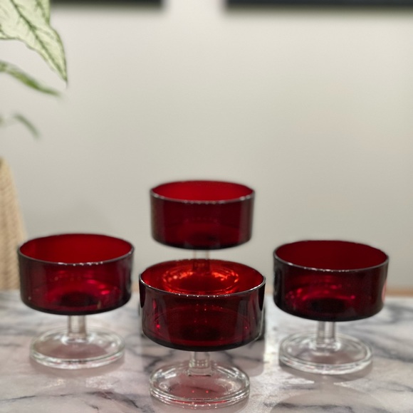❤️🇫🇷4 Vintage Luminarc Ruby Sherbet/Champagne Glasses- Made in France🇫🇷❤️ - Picture 4 of 7
